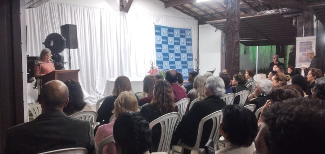 api-modulos/fotos/img/galeria_cat_culturais_528/528/13347/LANÇAMENTO DO LIVRO ENTRELAÇANDO VIDAS E MEMÓRIAS NA TRAVESSIA DO - Copia (21).jpg